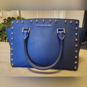 Michael Kors Saphirre Satchel